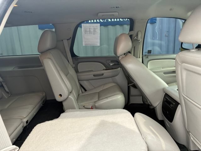 Used 2014 Chevrolet Tahoe LTZ AWD/4WD image 19