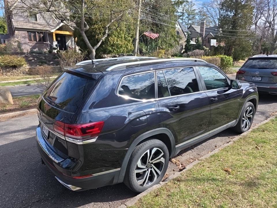 Certified 2023 Volkswagen Atlas SEL image 2