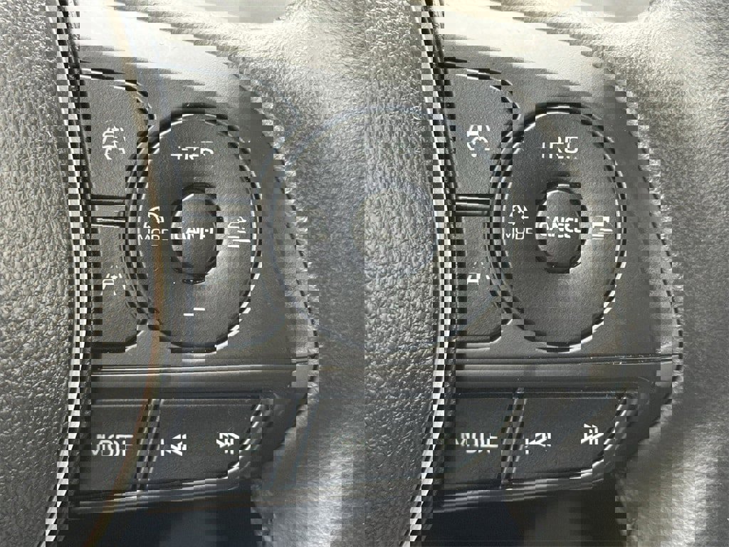 Used 2023 Toyota Corolla Cross LE image 10