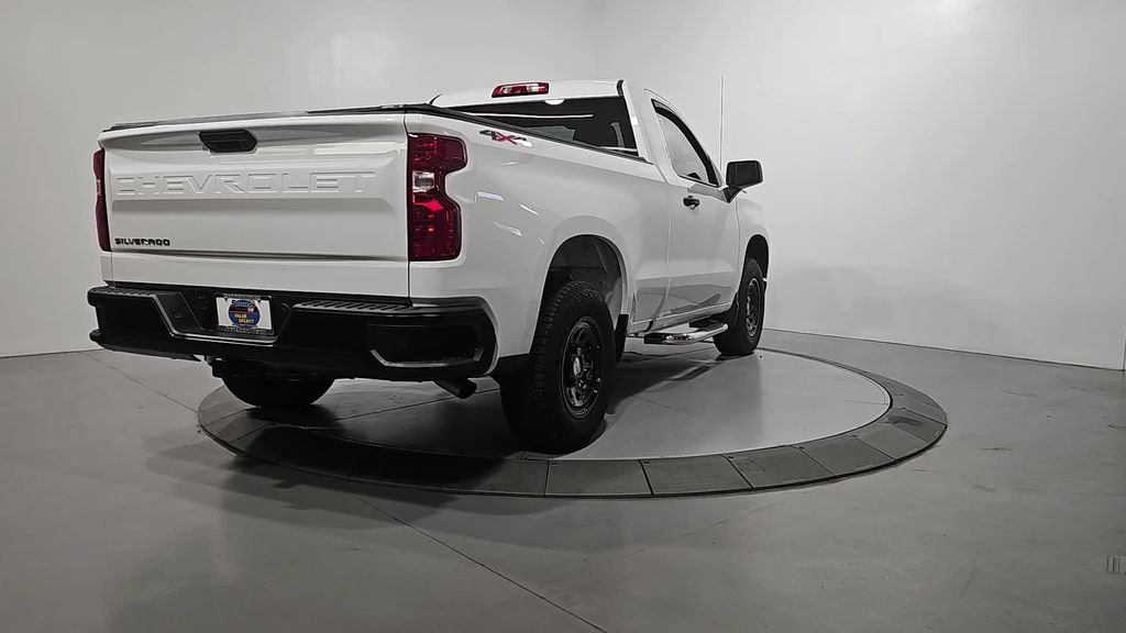 Used 2025 Chevrolet Silverado 1500 W/T w/ WT Convenience Package AWD/4WD image 5