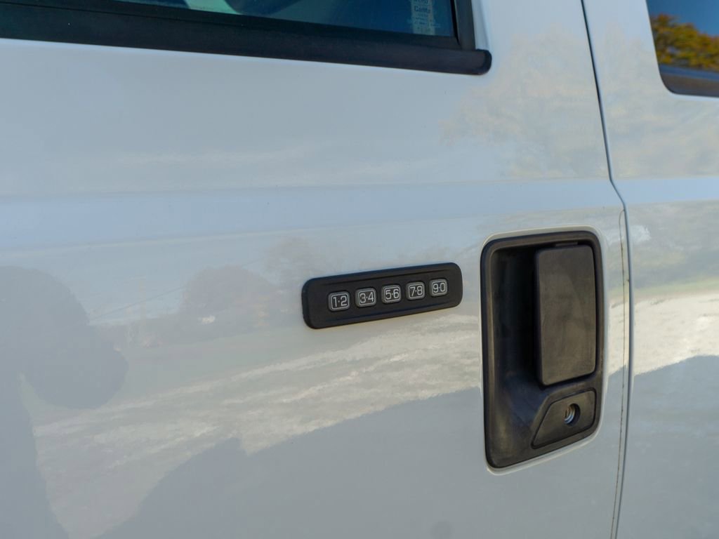 Used 2015 Ford F250 XLT w/ XLT Interior Package image 10
