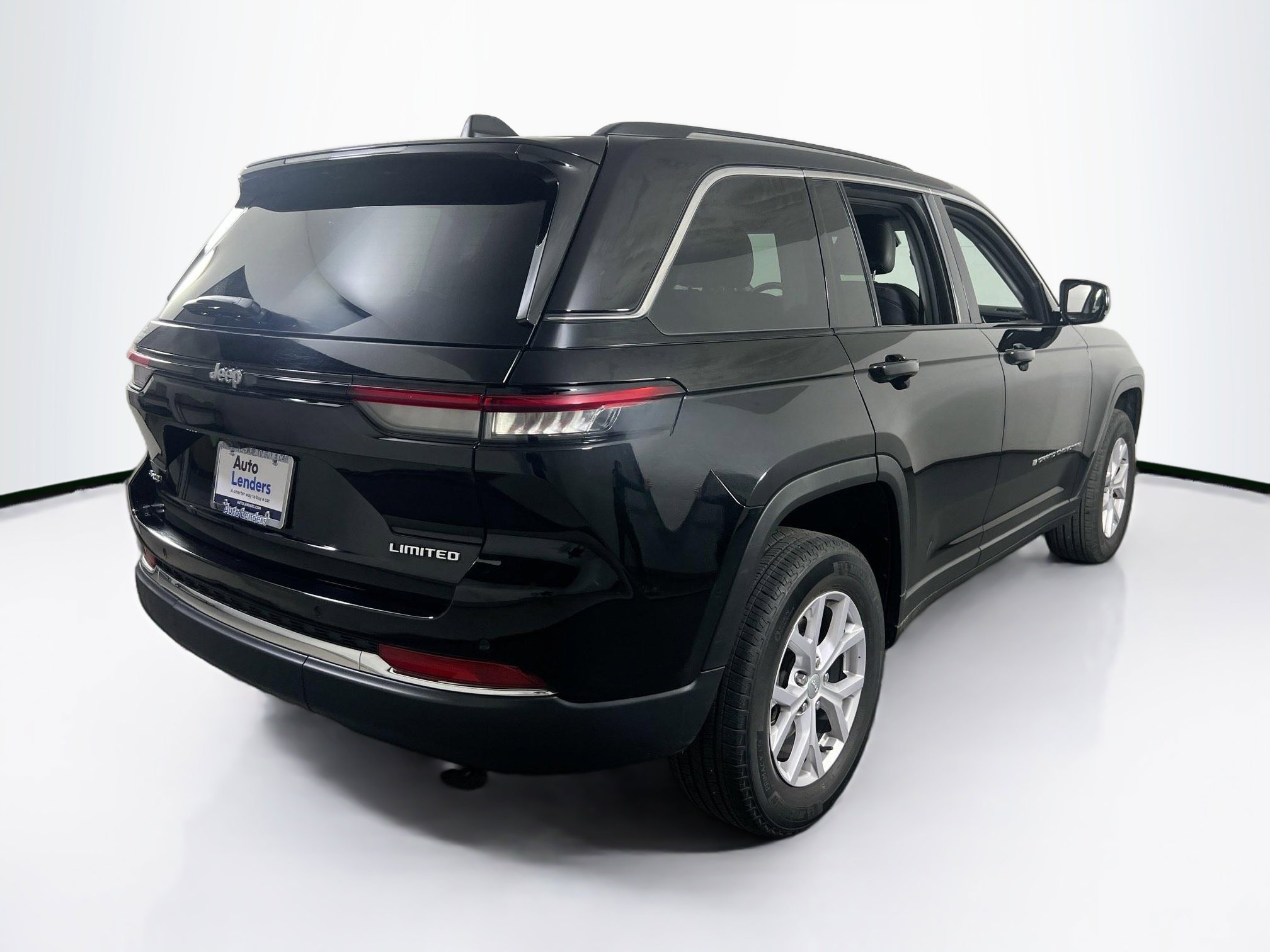 Used 2022 Jeep Grand Cherokee Limited AWD/4WD image 5