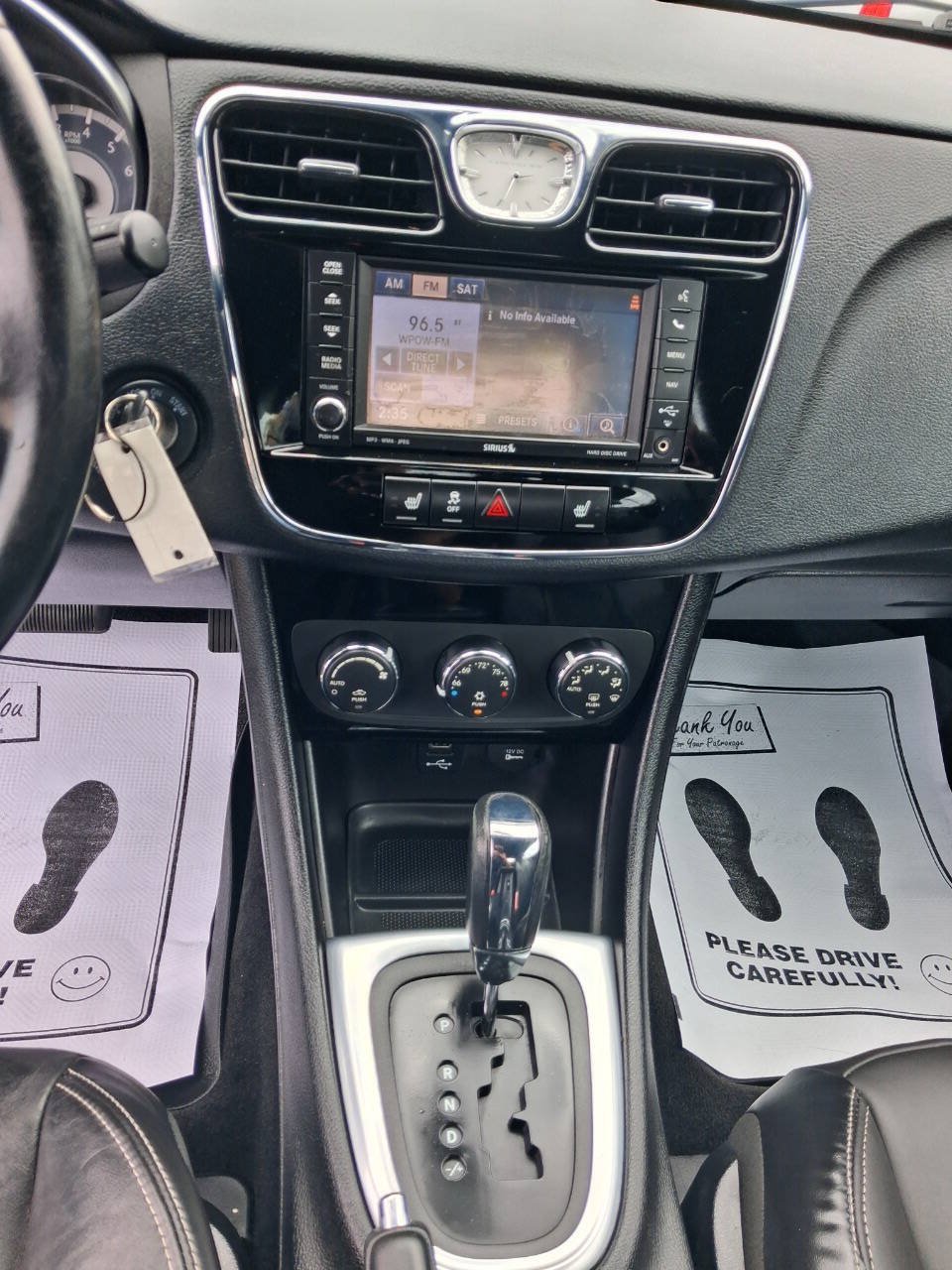 Used 2013 Chrysler 200 Limited FWD image 14