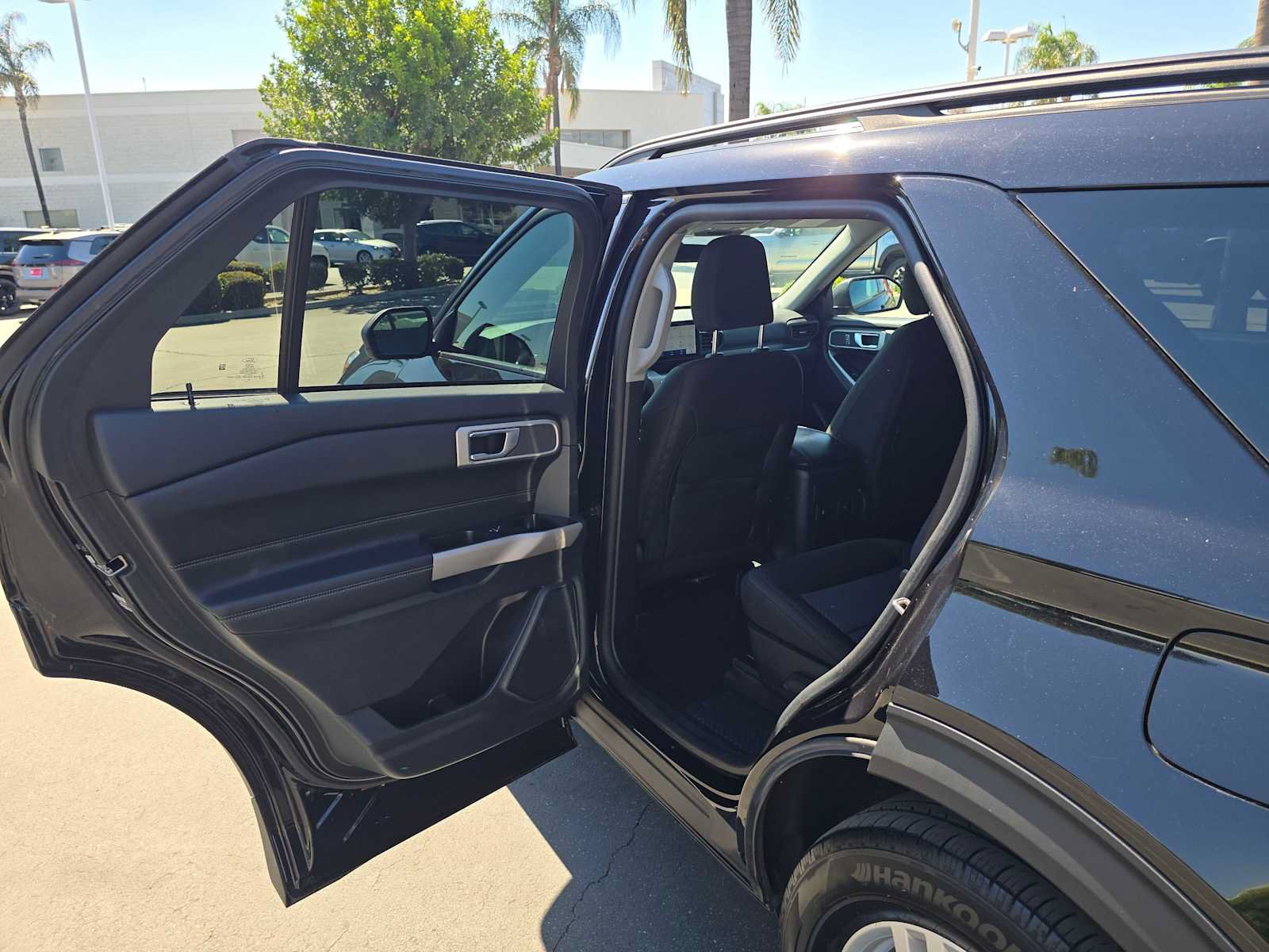 Used 2023 Ford Explorer XLT RWD image 17