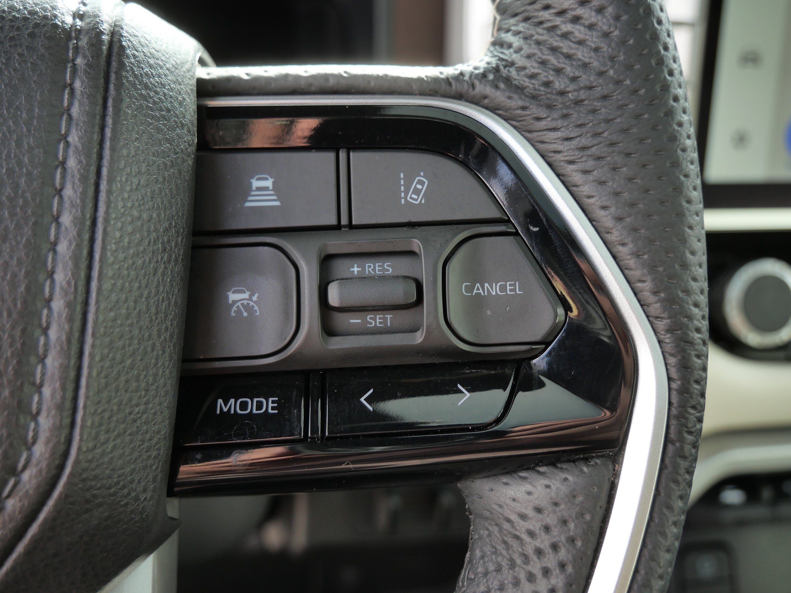 Certified 2025 Toyota Sequoia Capstone AWD/4WD image 29