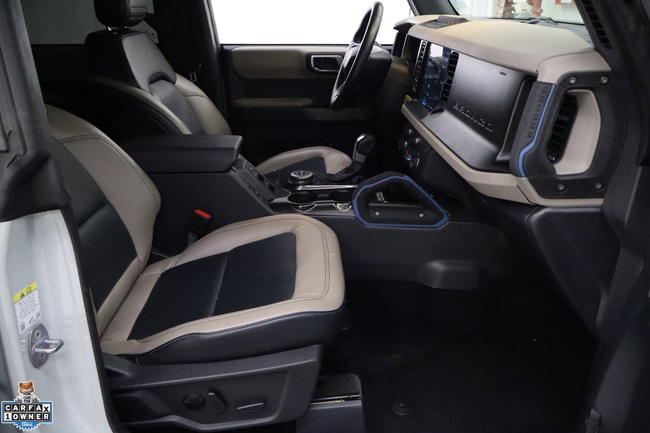 Used 2023 Ford Bronco Wildtrak image 32