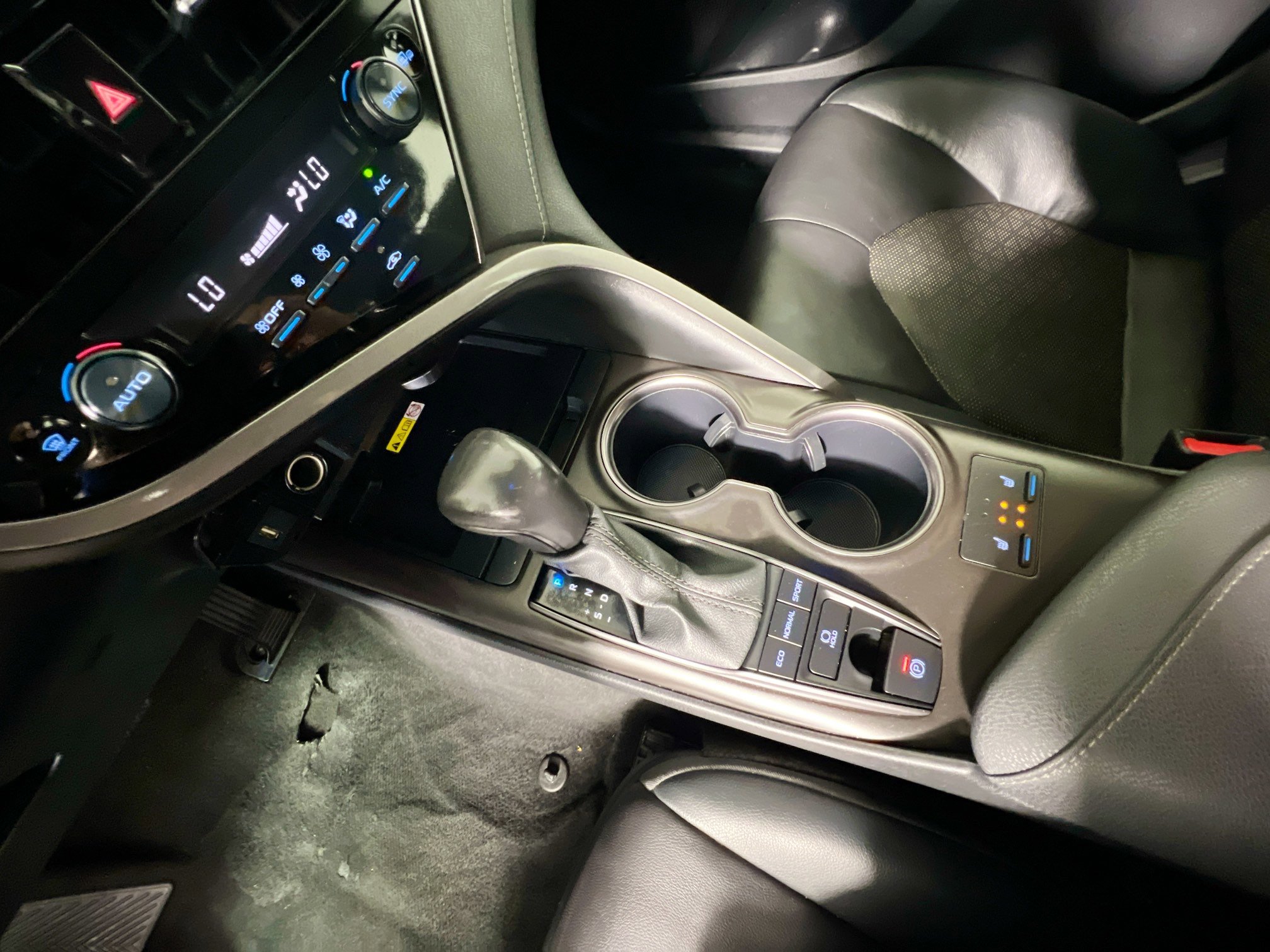 Used 2024 Toyota Camry XSE FWD image 26