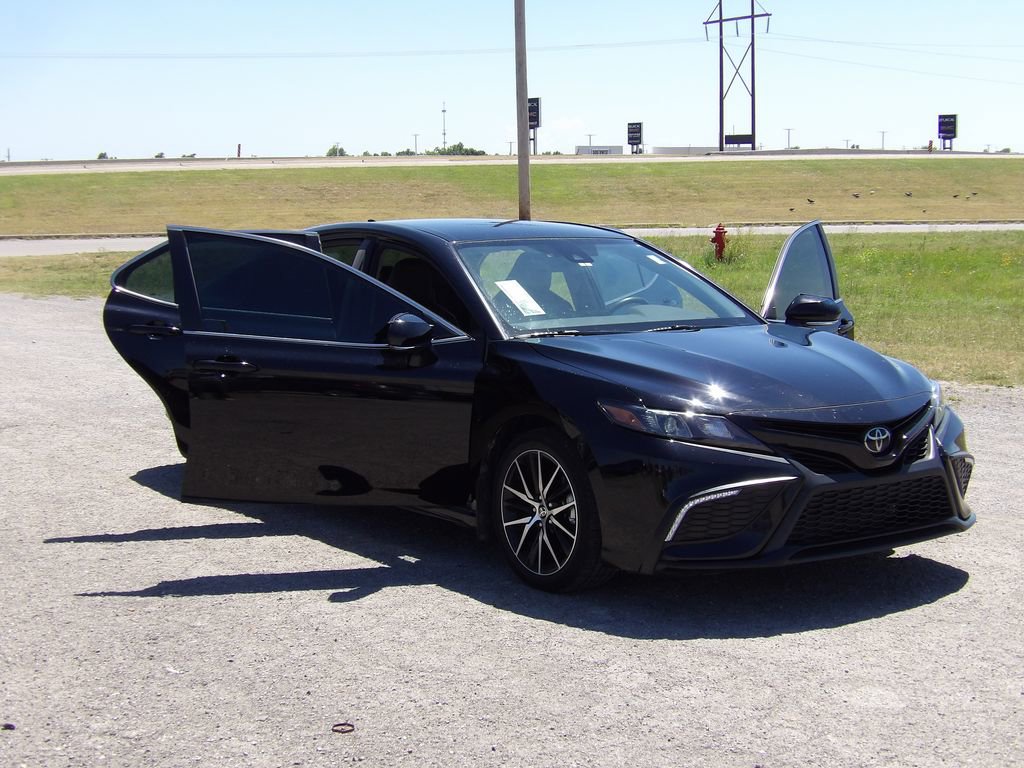 Used 2023 Toyota Camry SE FWD image 28