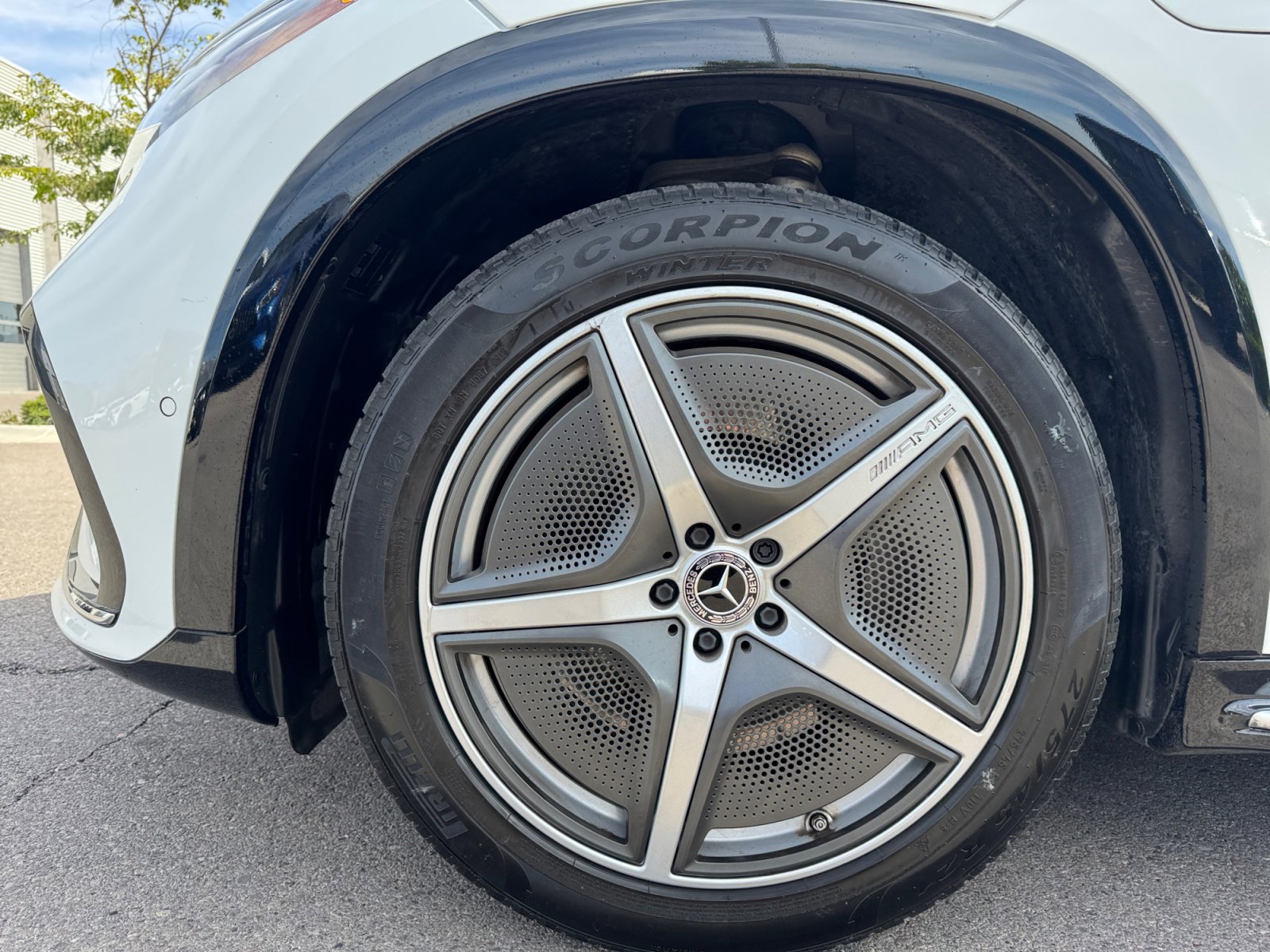Certified 2023 Mercedes-Benz EQS 580 4MATIC SUV image 26