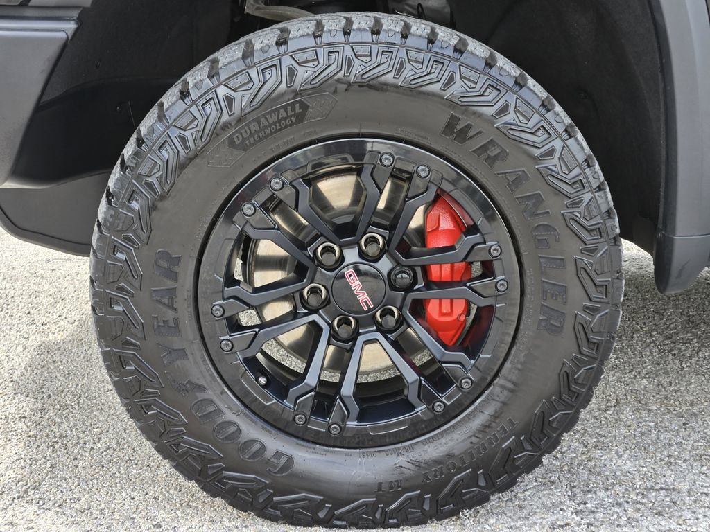 Used 2025 GMC Sierra 1500 AT4X AWD/4WD image 16