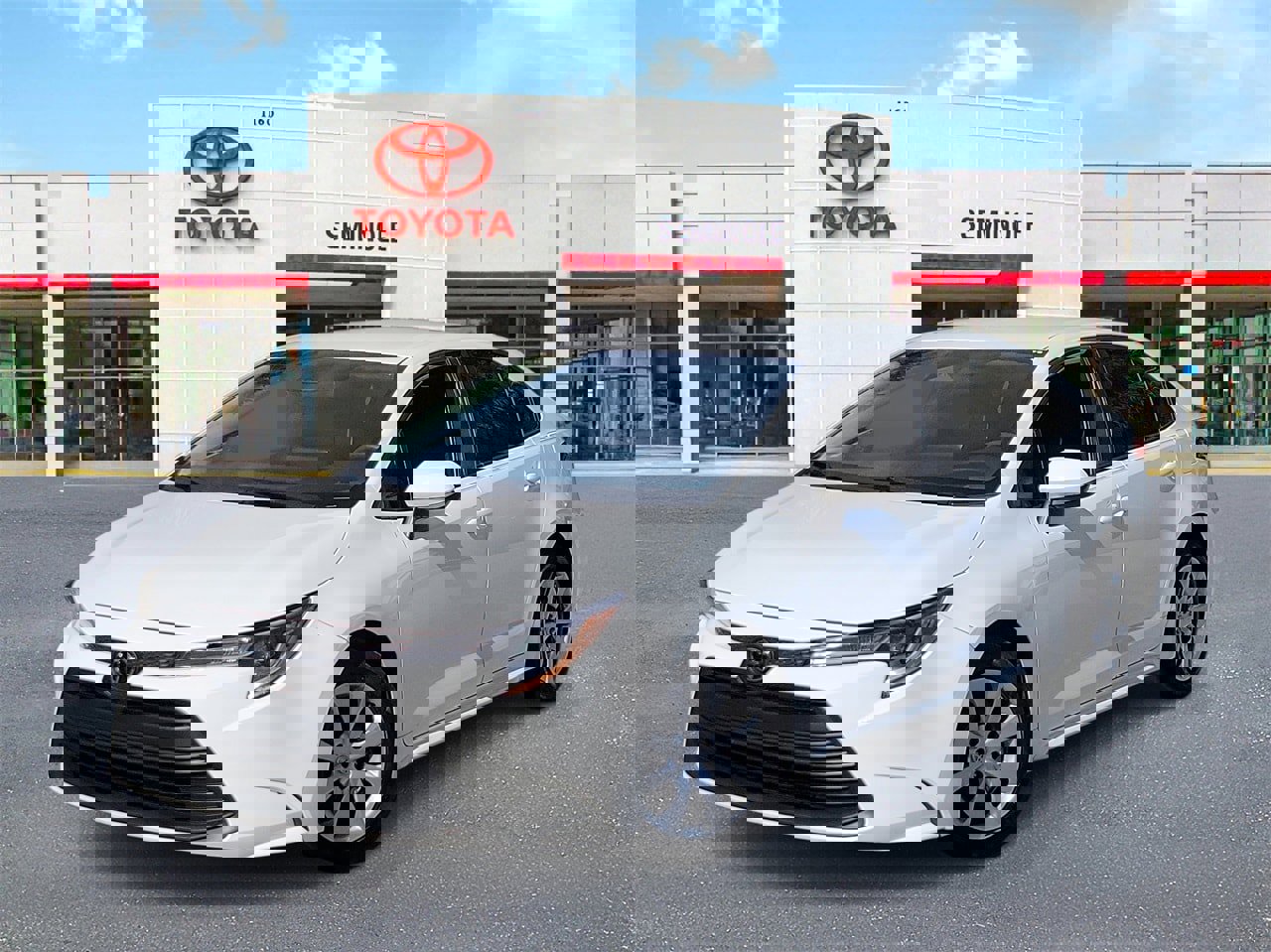 Used 2023 Toyota Corolla LE image 1