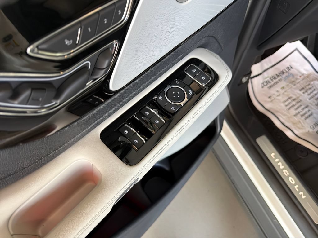 New 2026 Lincoln Aviator Reserve AWD/4WD image 11