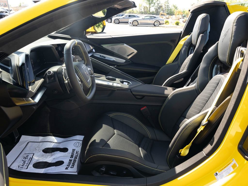 Used 2026 Chevrolet Corvette Stingray Premium Conv w/ Z51 Performance Package RWD image 23