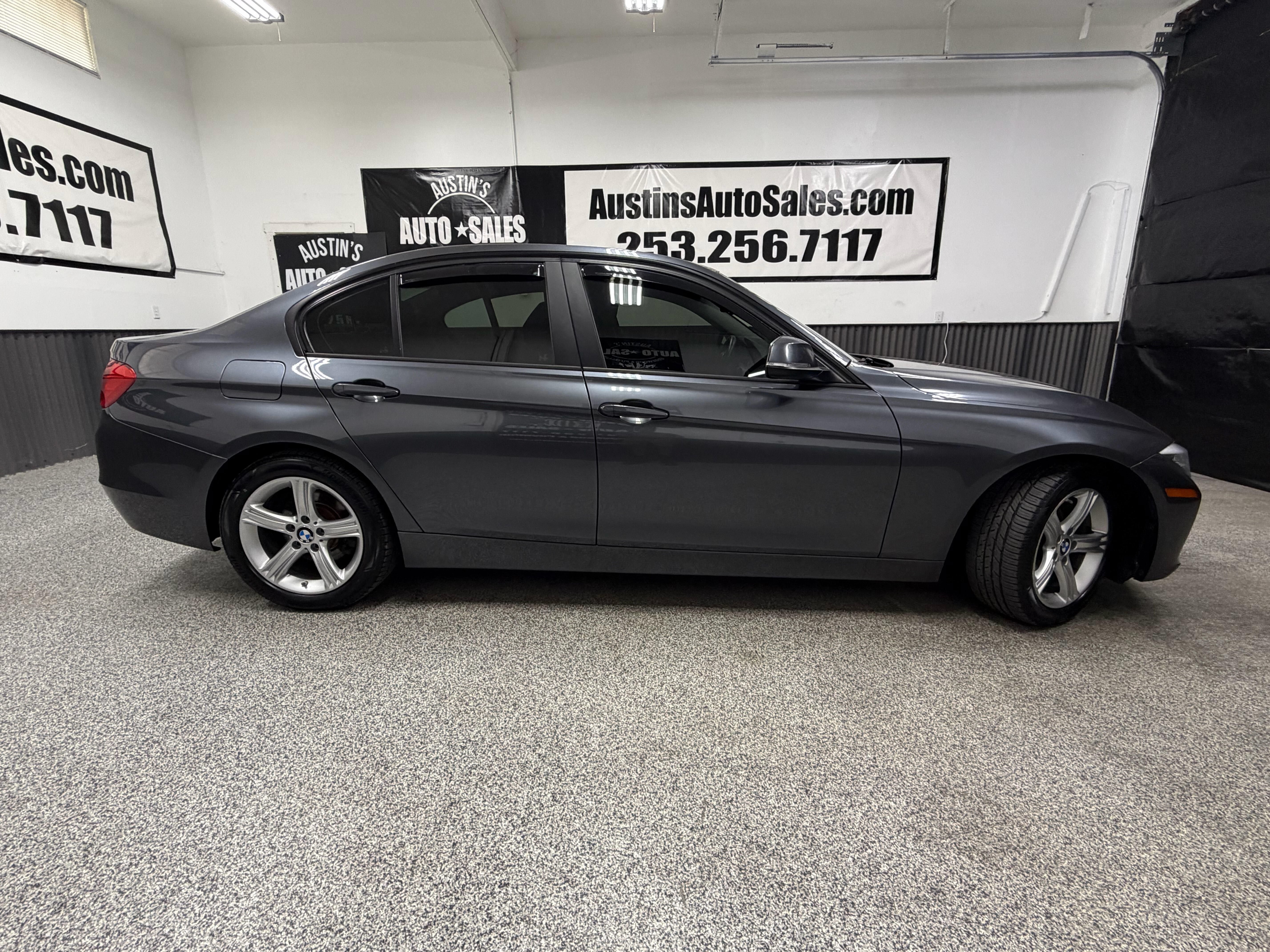 Used 2014 BMW 328d xDrive Sedan AWD/4WD image 2