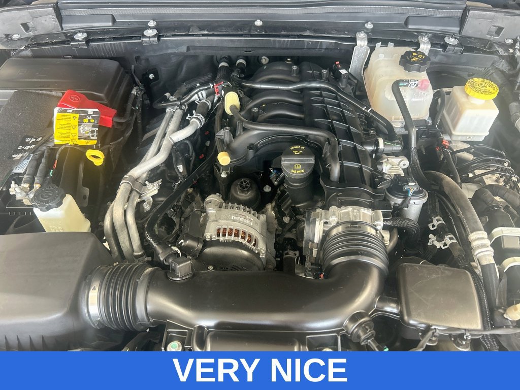 Used 2023 Jeep Gladiator Sport AWD/4WD image 26