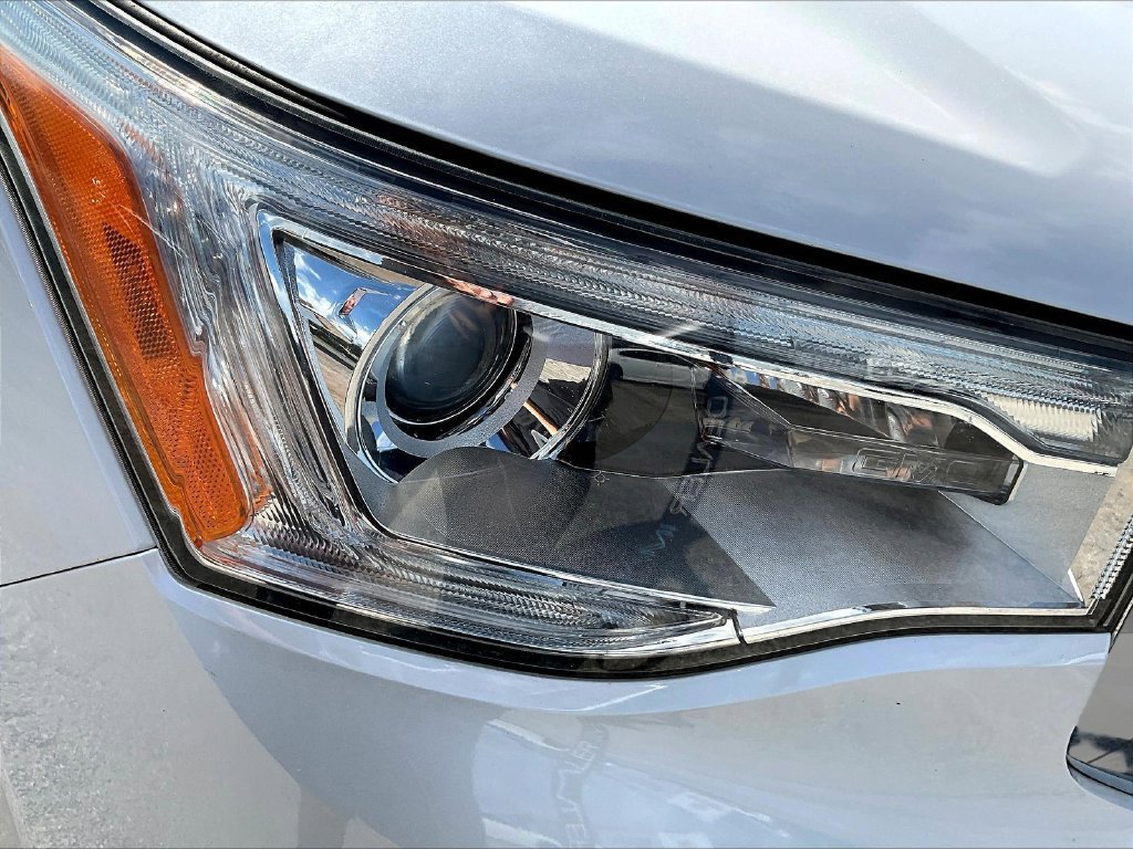 Used 2017 GMC Acadia Denali w/ Technology Package AWD/4WD image 36