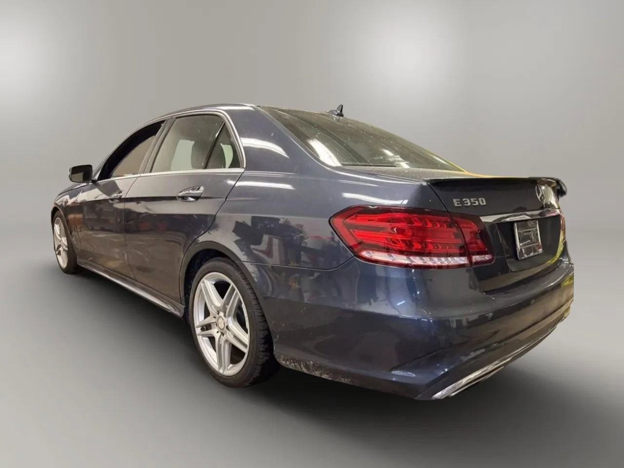 Used 2014 Mercedes-Benz E 350 Sedan image 3