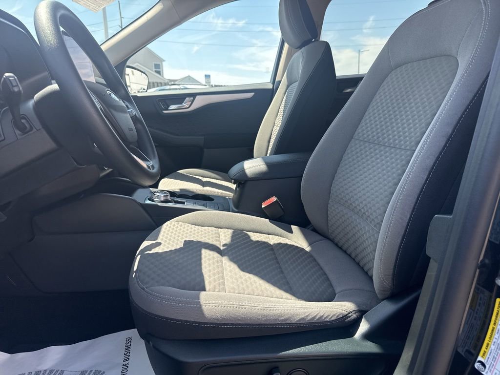 Used 2020 Ford Escape SE FWD image 6