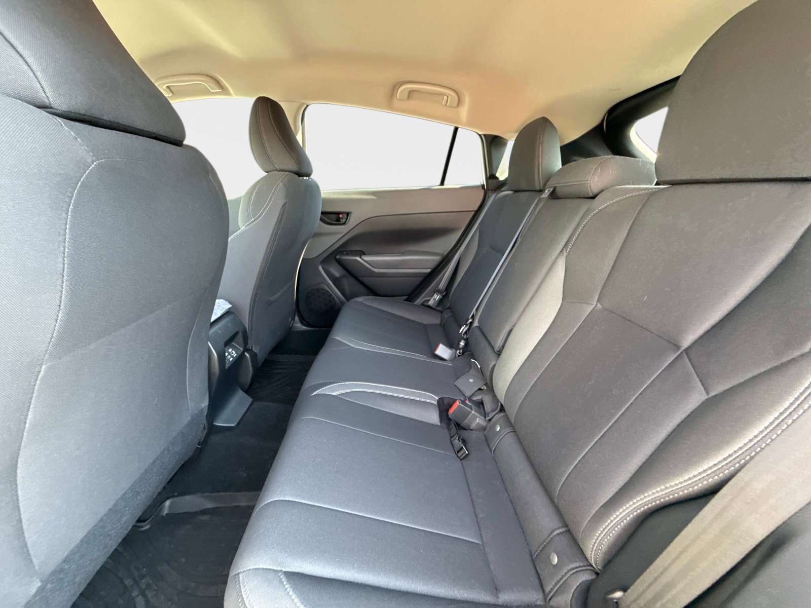 Used 2025 Subaru Crosstrek 2.0i Premium w/ Popular Package #4 image 14