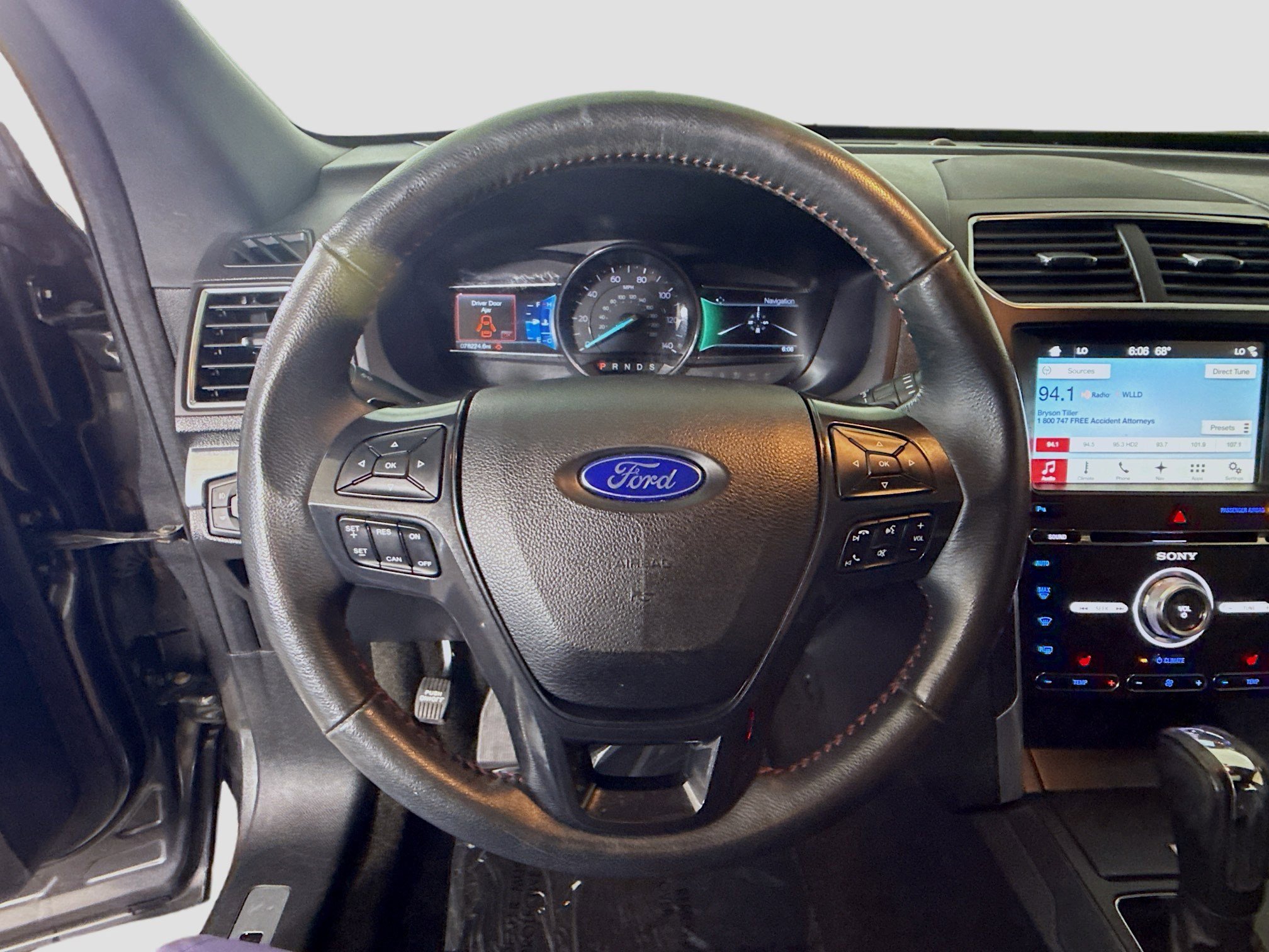 Used 2017 Ford Explorer Sport AWD/4WD image 13