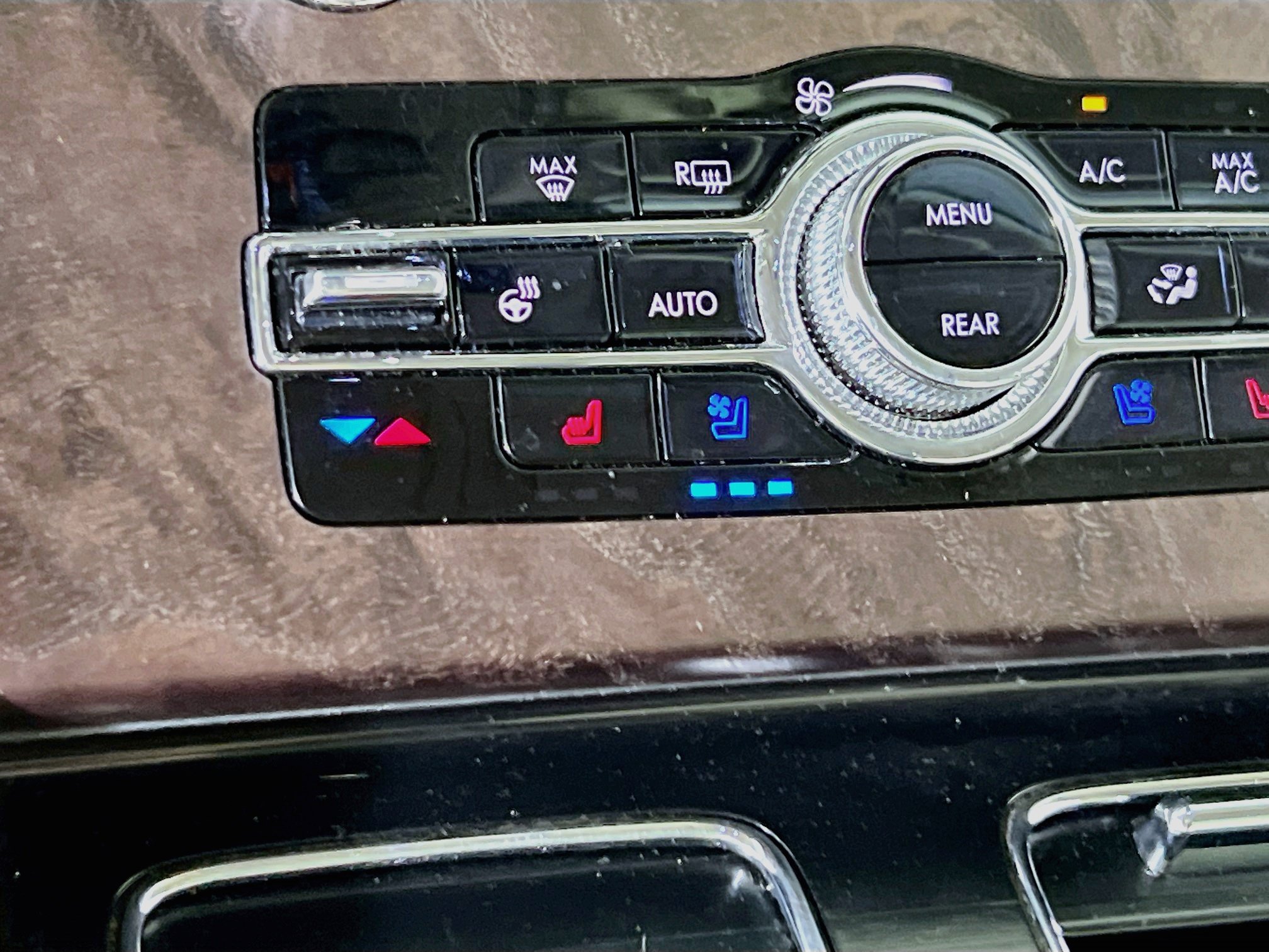 Used 2021 Lincoln Aviator Reserve w/ Equipment Group 201A AWD/4WD image 21