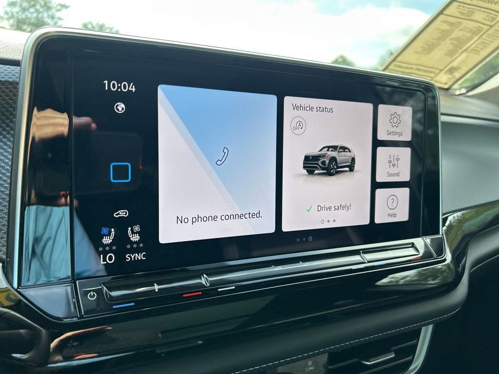 Used 2025 Volkswagen Atlas Cross Sport SEL image 29