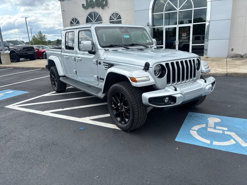 Used 2022 Jeep Gladiator Overland AWD/4WD image 3