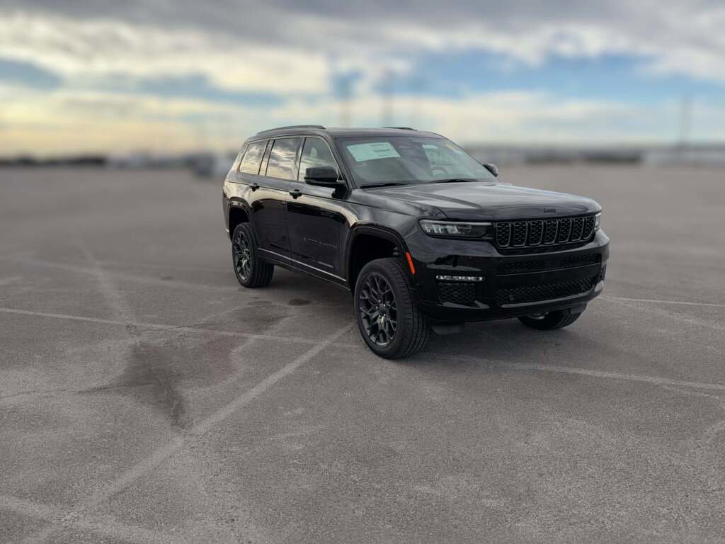 New 2025 Jeep Grand Cherokee L Summit image 17