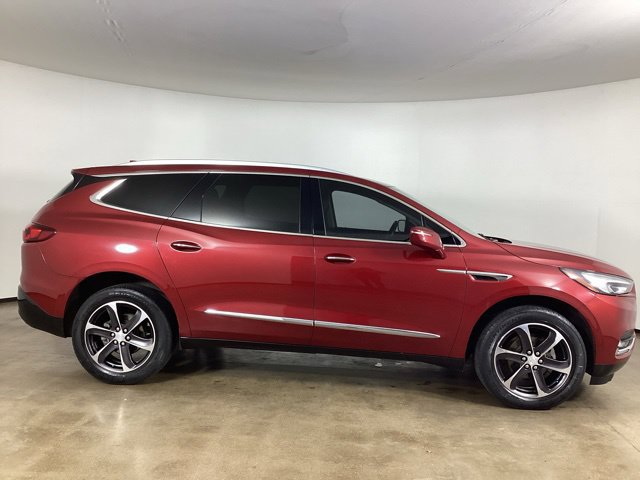 Used 2020 Buick Enclave Essence w/ Sport Touring Edition FWD image 4