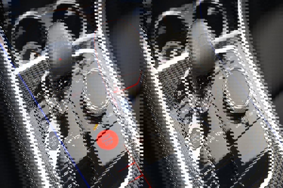 Used 2025 BMW M8 Competition image 7