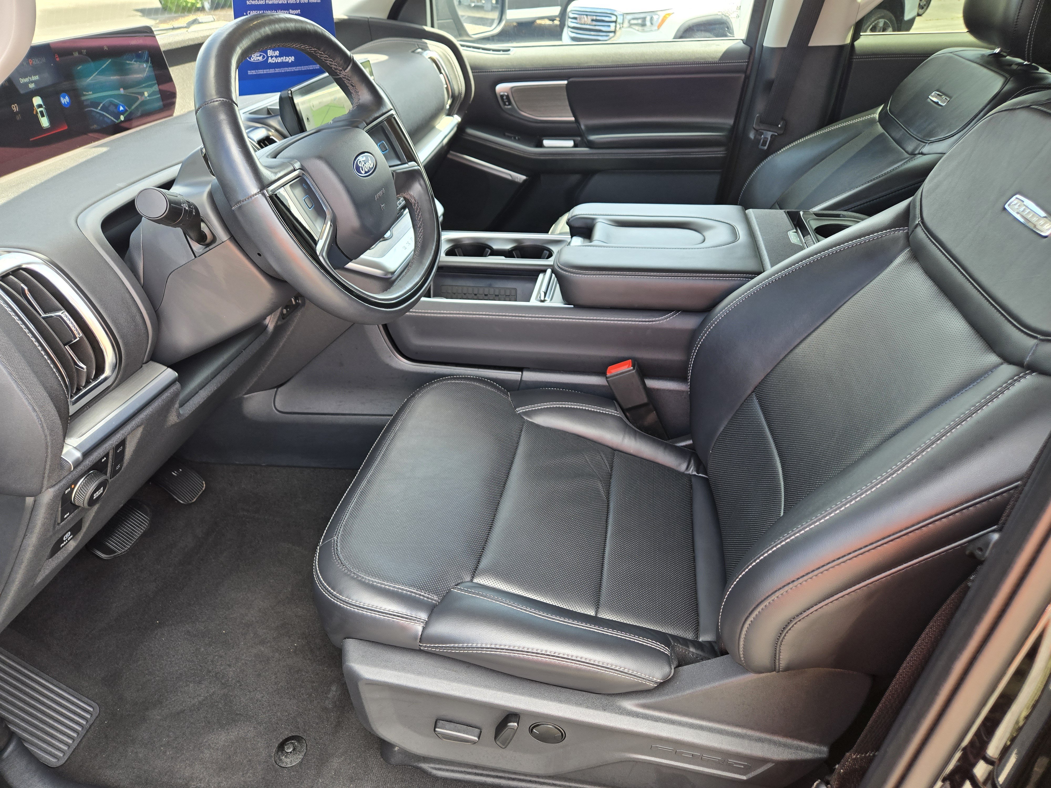 Certified 2025 Ford Expedition Platinum AWD/4WD image 16