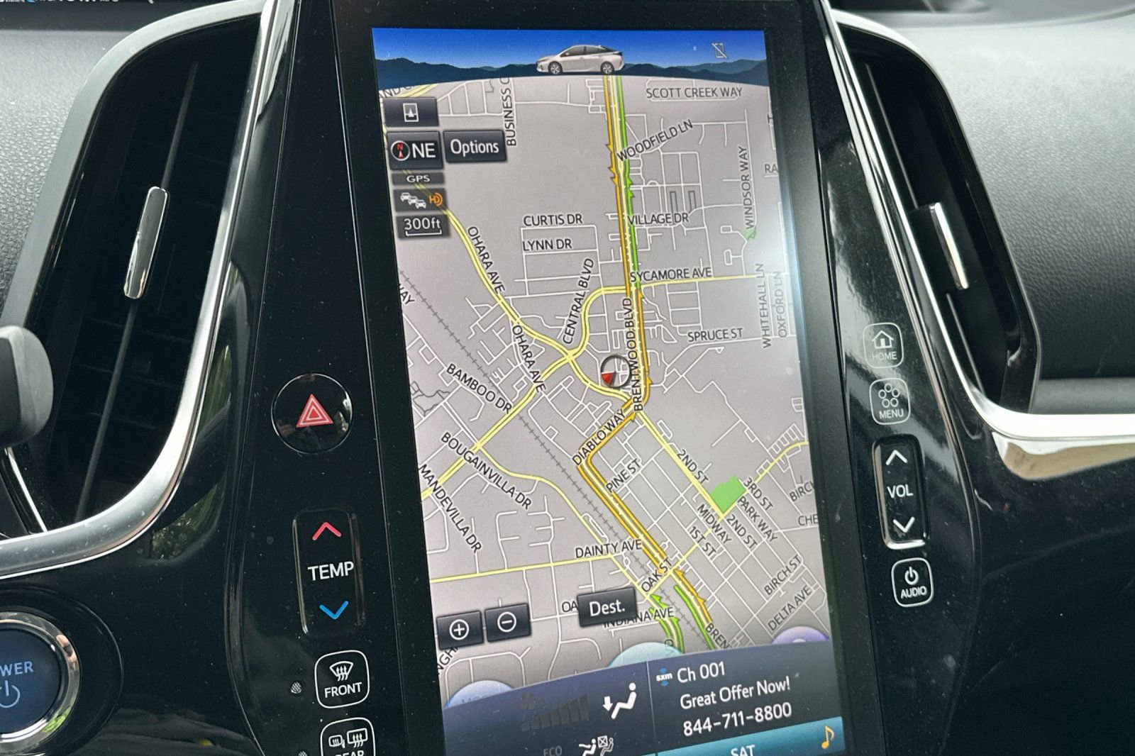 Used 2022 Toyota Prius Prime XLE image 17