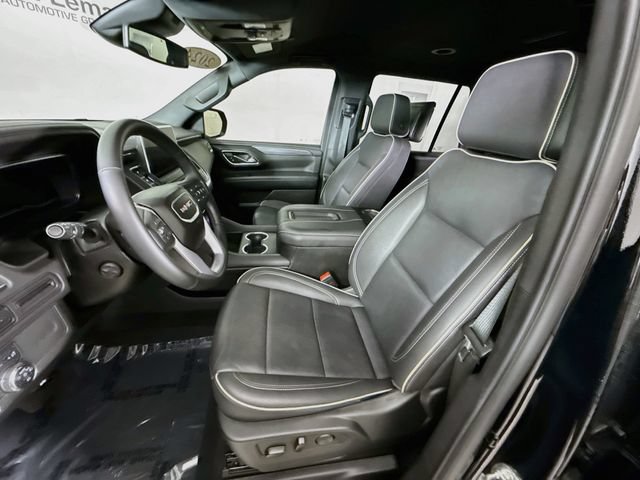 Used 2024 GMC Yukon SLT w/ SLT Luxury Package AWD/4WD image 23