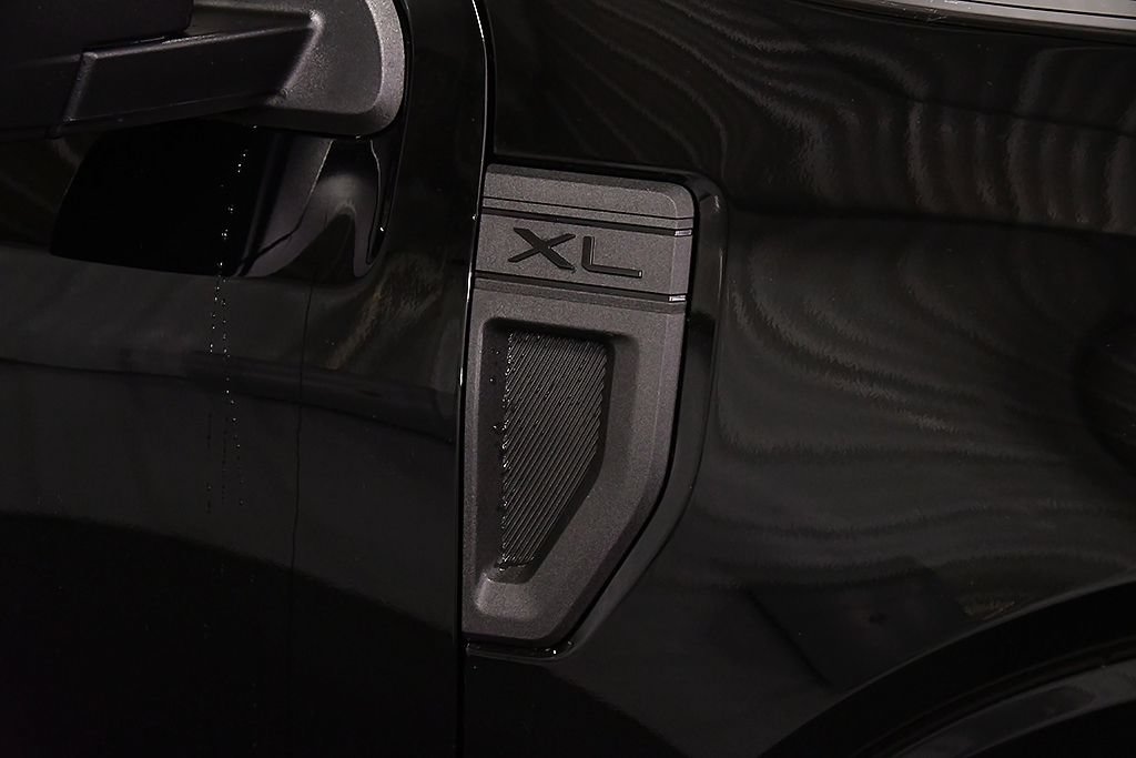 New 2026 Ford Maverick XL FWD image 11