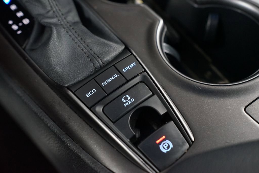 Certified 2021 Toyota Camry XSE image 22