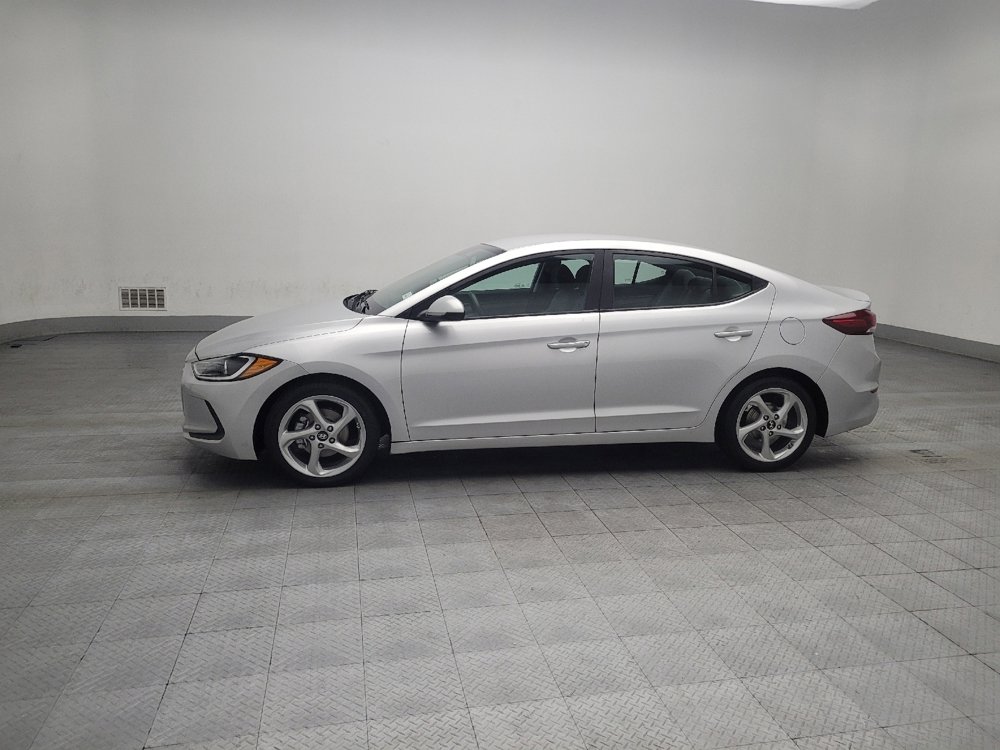 Used 2018 Hyundai Elantra SE image 2