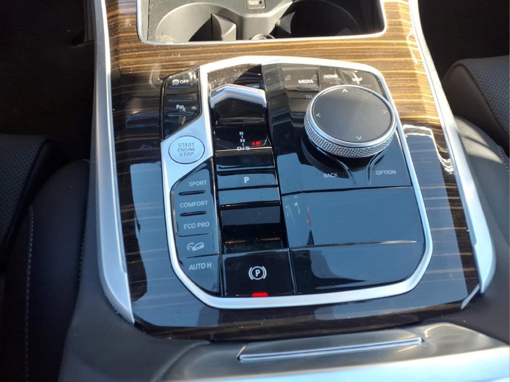 Used 2026 BMW X5 xDrive40i AWD/4WD image 13
