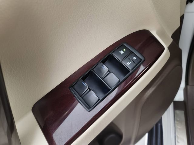 Used 2019 Lexus GX 460 Premium w/ Premium Package image 23