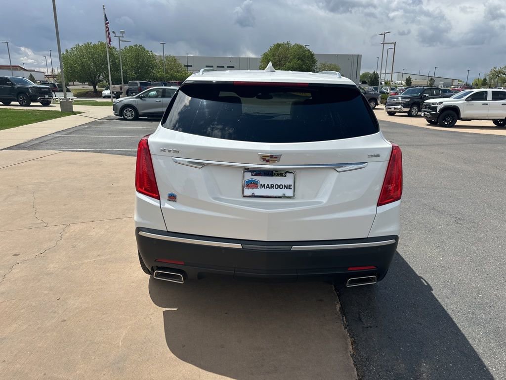Used 2019 Cadillac XT5 Luxury w/ Advanced Security Package FWD image 37
