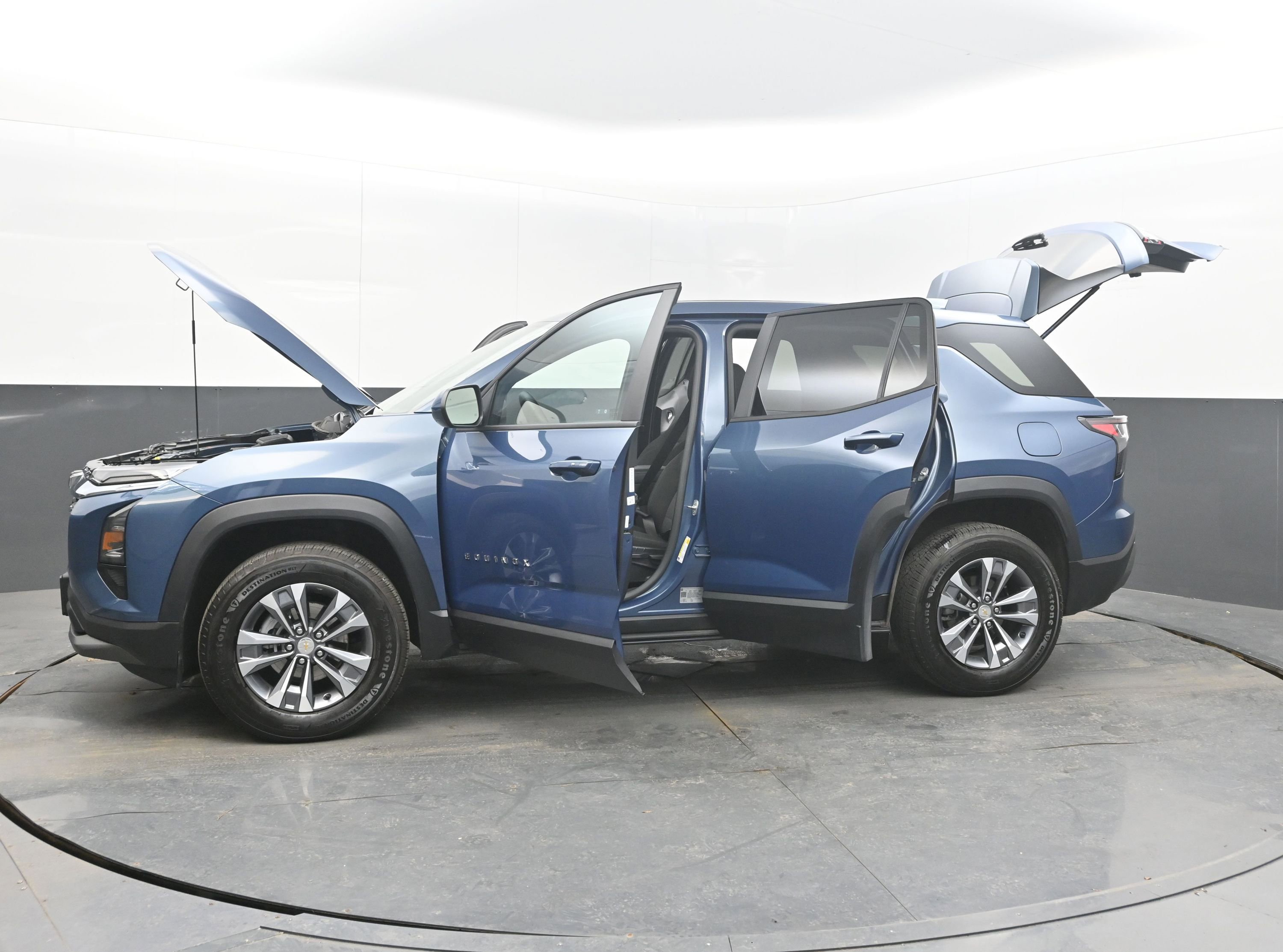 Used 2025 Chevrolet Equinox LT image 39