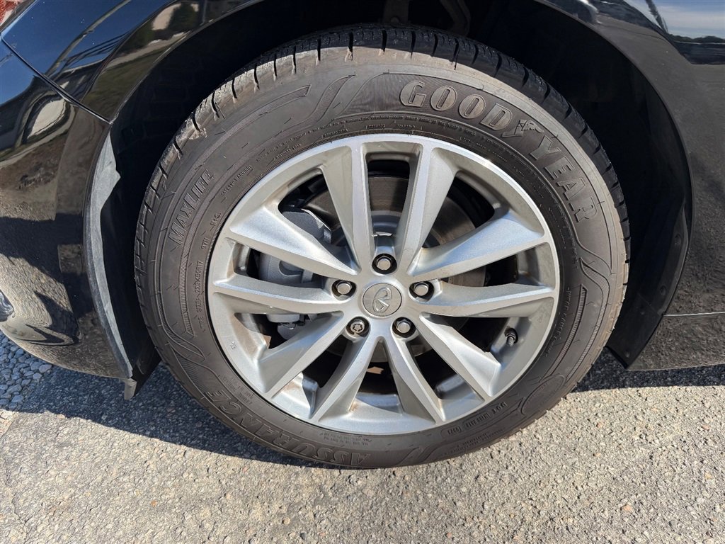 Used 2015 INFINITI Q50 Premium w/ Navigation Package image 10