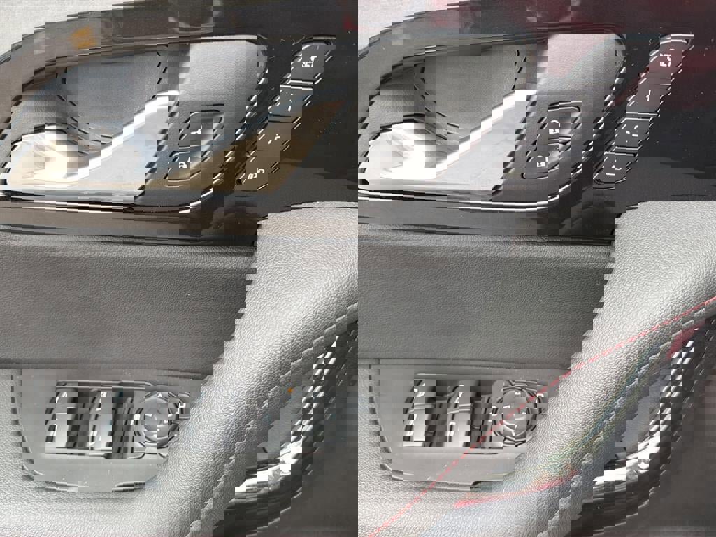 Used 2025 Chevrolet Blazer RS w/ Driver Confidence II Package image 18