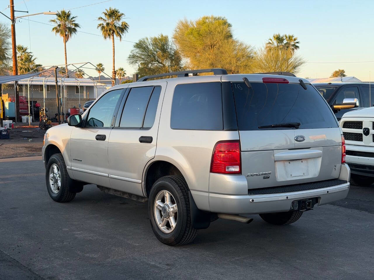 Used 2004 Ford Explorer Sport XLT AWD/4WD image 5