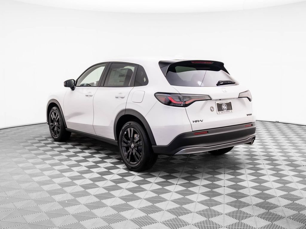 Certified 2026 Honda HR-V Sport image 4