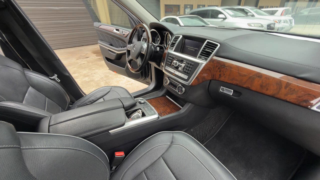 Used 2014 Mercedes-Benz GL 550 4MATIC image 61