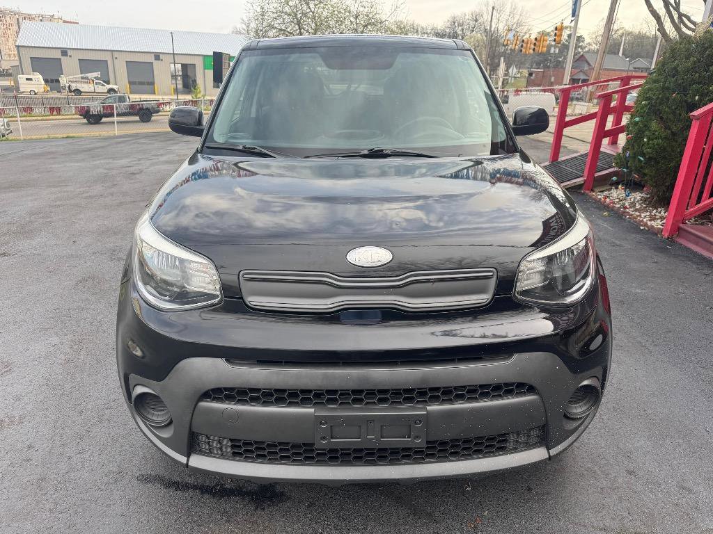 Used 2019 Kia Soul FWD image 2