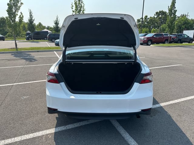 Used 2021 Toyota Camry LE FWD image 16