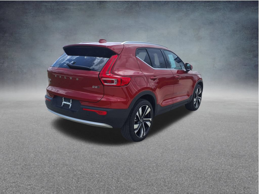 Certified 2023 Volvo XC40 B5 Ultimate w/ Protection Package Premier AWD/4WD image 8