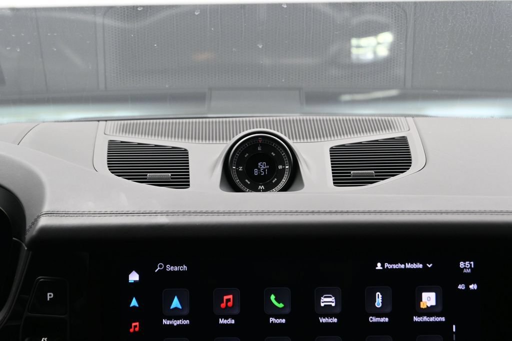 Certified 2025 Porsche Cayenne GTS AWD/4WD image 24
