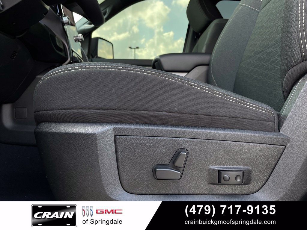 Used 2026 RAM 3500 Big Horn AWD/4WD image 11